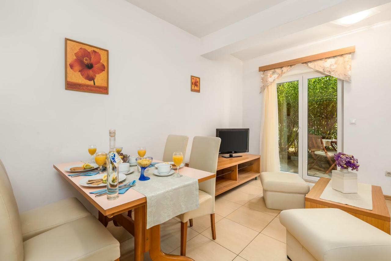 Apartment Villas Kampor
